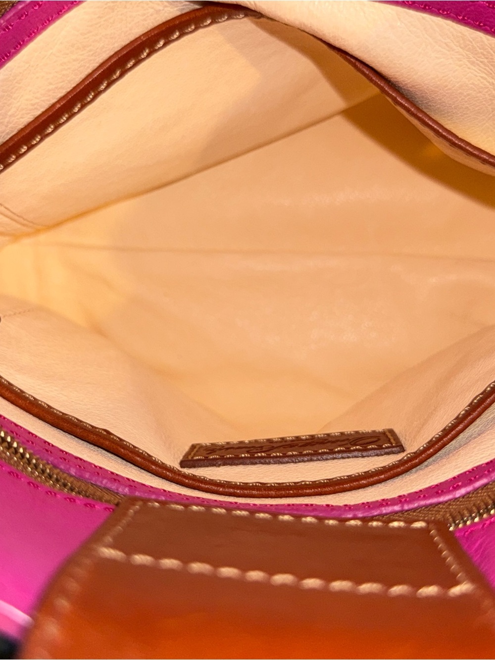 Dooney & Bourke Raleigh Roxy Leather Crossbody. - Picture 3 of 5
